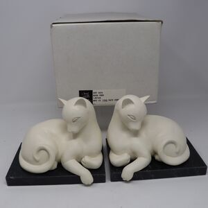 Vintage Pair White Stone Siamese Cats Black Marble Base Art Figurine Book Ends